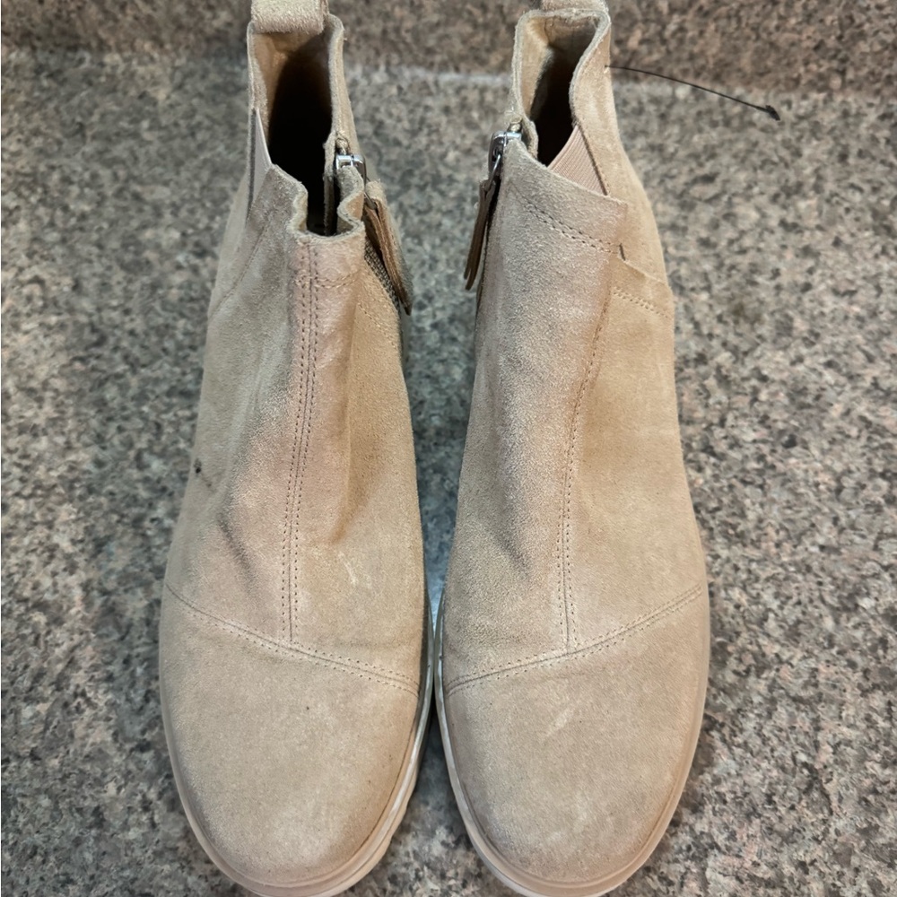 Toms Light Tan Suede Ankle Booties